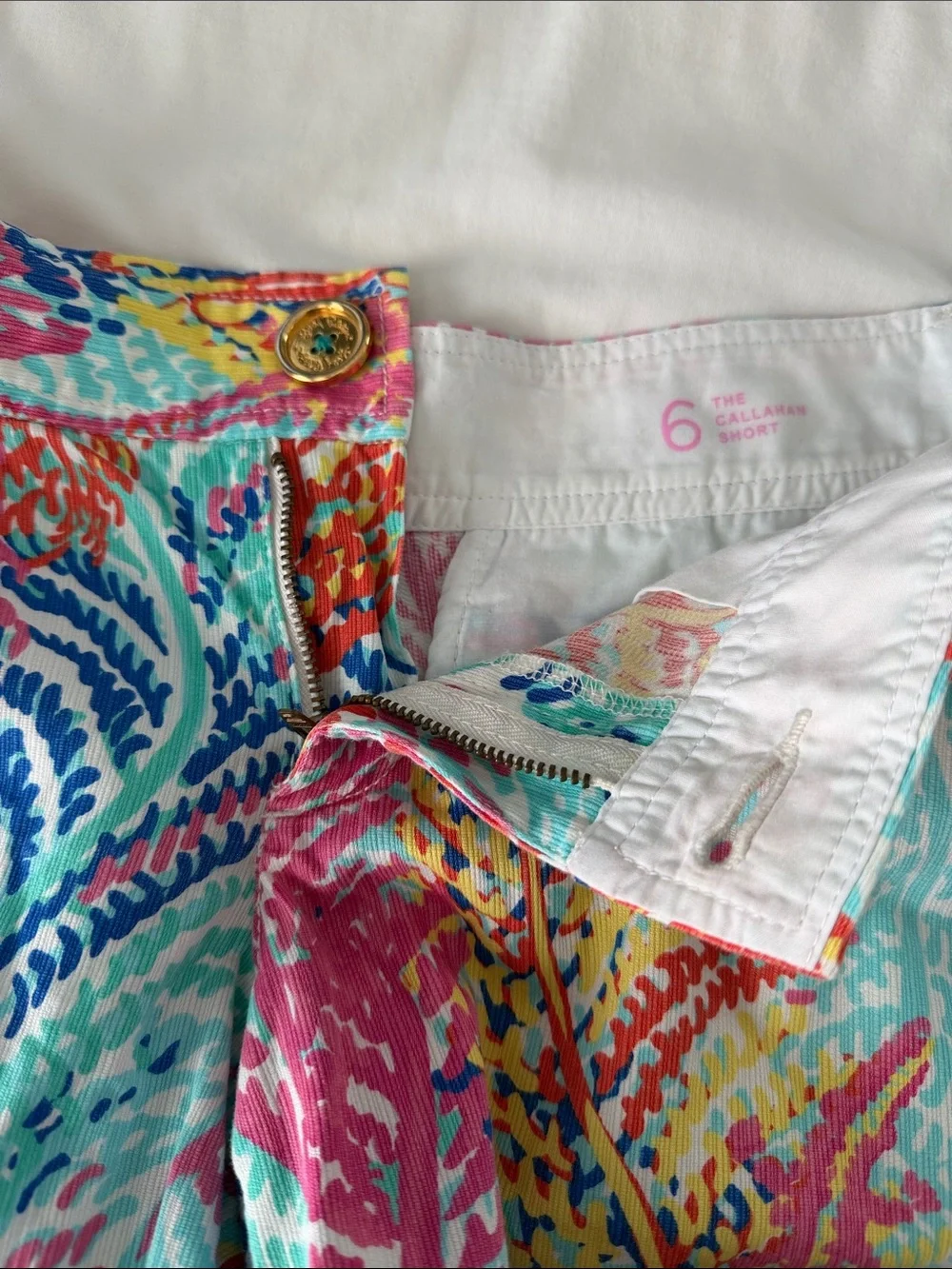 Lilly Pulitzer The Callahan Short Electric Feel Tropical Print Size 6 Women’s